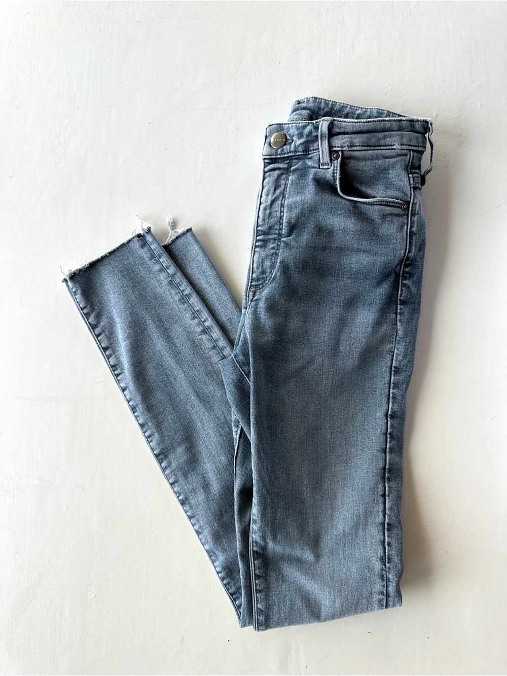H&M Women's comfort stretch Skinny Jeans in Light grey Wash